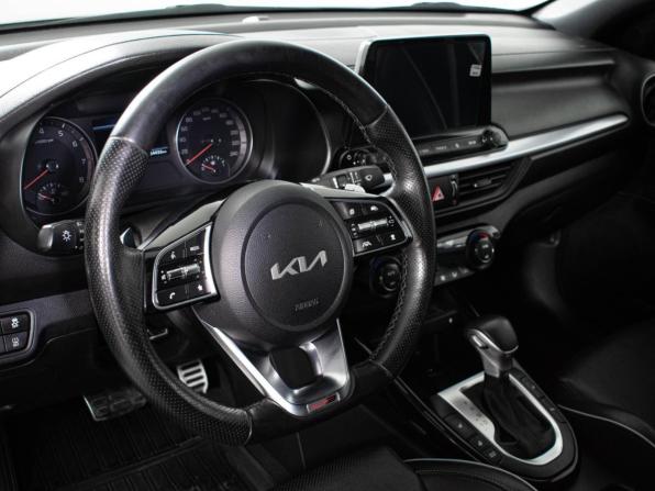 Kia Cerato IV Рестайлинг с пробегом 2022 года, цена 2 857 000 рублей, 54431 км, седан, Автокод Объявления
