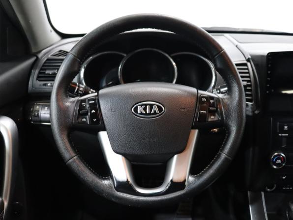 Kia Sorento II с пробегом 2009 года, цена 1 155 000 рублей, 324022 км, внедорожник, Автокод Объявления