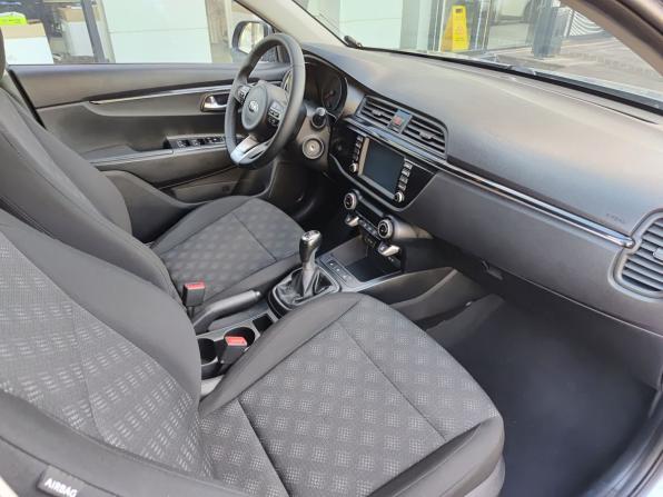 Kia Rio IV с пробегом 2018 года, цена 1 085 000 рублей, 145000 км, седан, Автокод Объявления