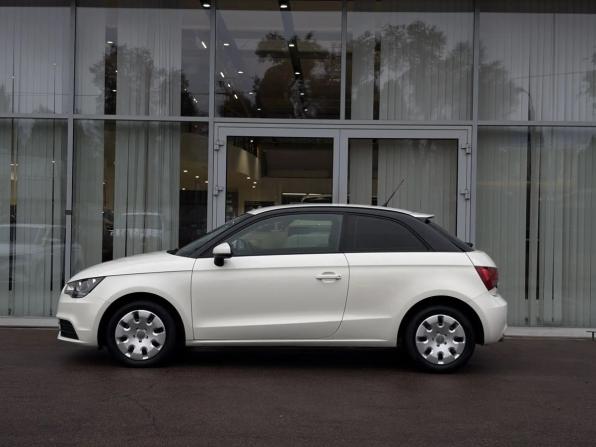 Audi A1 I (8X) с пробегом 2012 года, цена 749 000 рублей, 248877 км, хэтчбек, Автокод Объявления