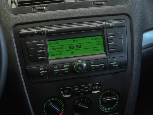 Skoda Octavia II (A5) с пробегом 2008 года, цена 399 000 рублей, 285279 км, лифтбек, Автокод Объявления