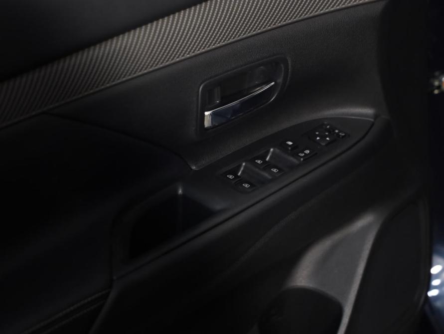 Mitsubishi Outlander III Рестайлинг 3 Санкт-Петербург  - изображение 24