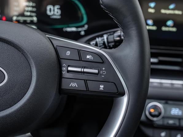 Hyundai Elantra VII (CN7) Рестайлинг с пробегом 2024 года, цена 2 299 000 рублей, 17230 км, седан, Автокод Объявления