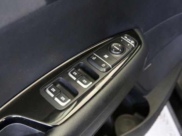Kia Optima IV Рестайлинг с пробегом 2018 года, цена 1 990 000 рублей, 155000 км, седан, Автокод Объявления