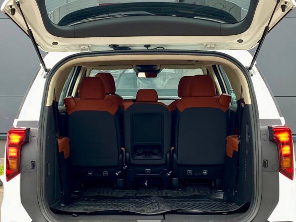 Новый Kia Carnival IV Рестайлинг 2025 года, цена 7 750 000 рублей, минивэн, Автокод Объявления