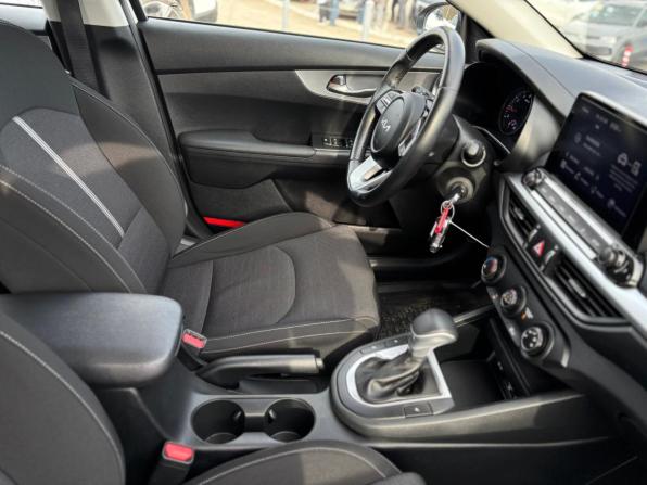 Kia Cerato IV Рестайлинг с пробегом 2021 года, цена 1 995 000 рублей, 72389 км, седан, Автокод Объявления
