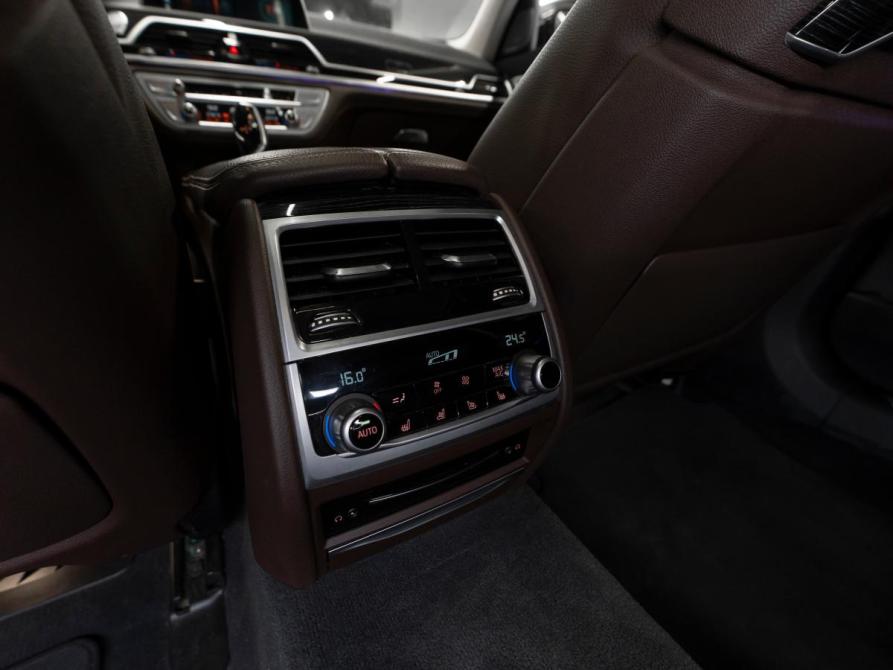 BMW 7 серии VI (G11/G12) Рестайлинг Москва  - изображение 17