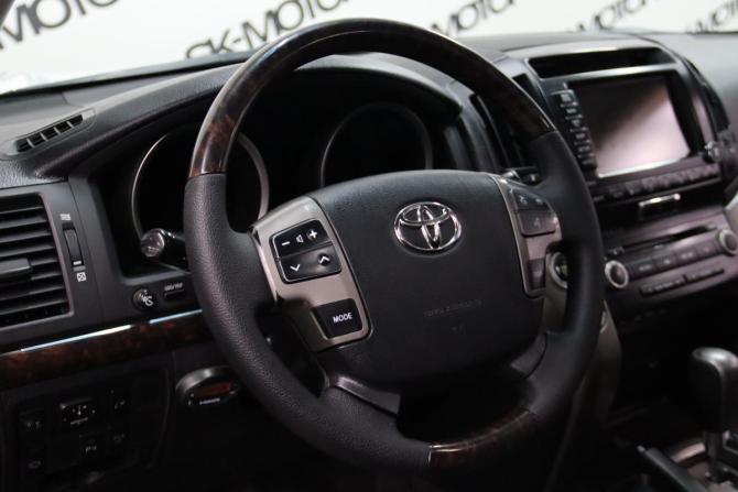 Toyota Land Cruiser 200 Series с пробегом 2011 года, цена 2 775 750 рублей, 595964 км, внедорожник, Автокод Объявления