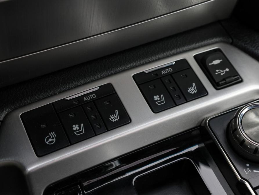 Toyota Land Cruiser 200 Series Рестайлинг 2 Москва  - изображение 20