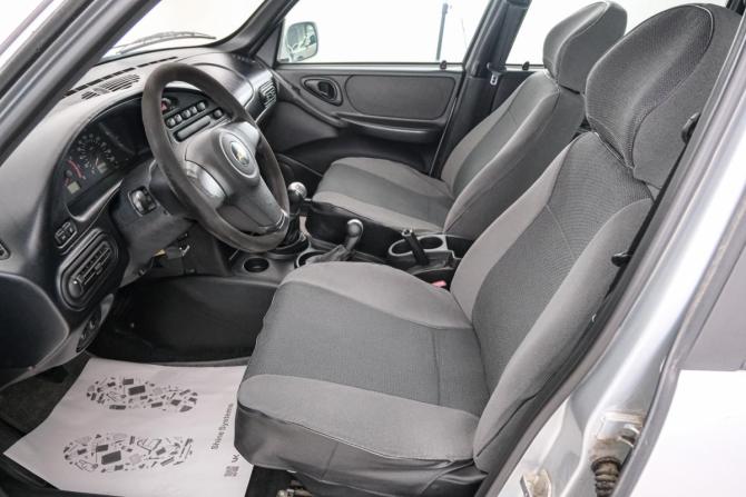 Chevrolet Niva I Рестайлинг с пробегом 2011 года, цена 599 000 рублей, 230000 км, внедорожник, Автокод Объявления