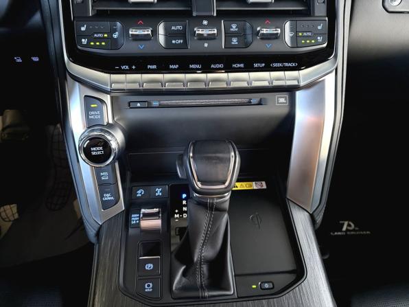 Toyota Land Cruiser 300 Series с пробегом 2021 года, цена 10 600 000 рублей, 58328 км, внедорожник, Автокод Объявления