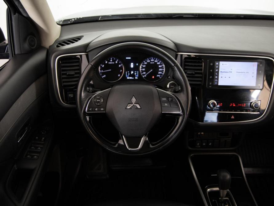 Mitsubishi Outlander III Рестайлинг 3 Санкт-Петербург  - изображение 10