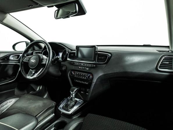 Kia Ceed III с пробегом 2018 года, цена 1 379 700 рублей, 137411 км, хэтчбек, Автокод Объявления