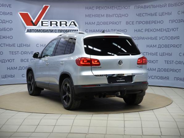 Volkswagen Tiguan I Рестайлинг с пробегом 2011 года, цена 900 000 рублей, 272000 км, внедорожник, Автокод Объявления