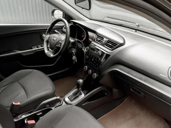 Kia Rio III Рестайлинг с пробегом 2017 года, цена 1 050 000 рублей, 169582 км, седан, Автокод Объявления