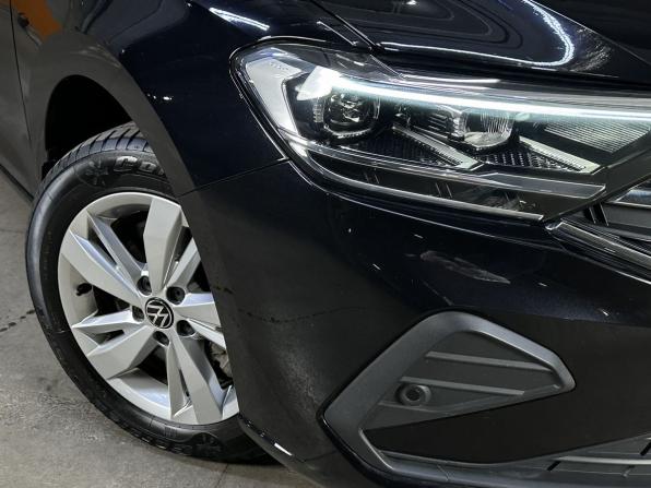Volkswagen Polo VI с пробегом 2022 года, цена 1 890 000 рублей, 29125 км, лифтбек, Автокод Объявления