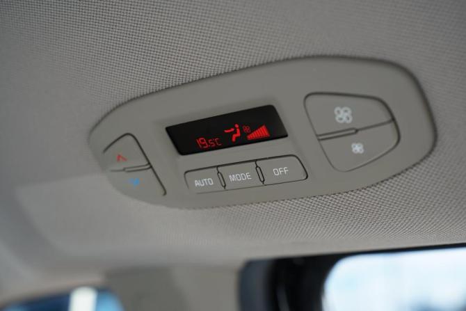 Kia Carnival III с пробегом 2019 года, цена 3 250 000 рублей, 110000 км, минивэн, Автокод Объявления