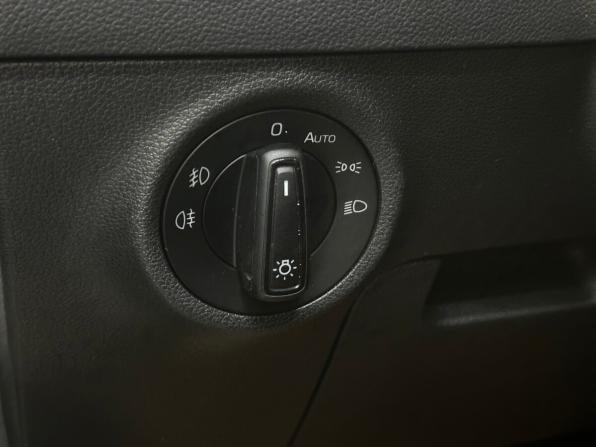 Skoda Karoq I с пробегом 2020 года, цена 1 320 000 рублей, 274977 км, внедорожник, Автокод Объявления