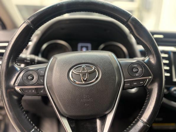 Toyota Camry VIII (XV70) с пробегом 2019 года, цена 2 679 000 рублей, 199948 км, седан, Автокод Объявления