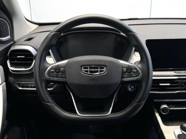 Geely Coolray I с пробегом 2023 года, цена 1 785 000 рублей, 47511 км, внедорожник, Автокод Объявления