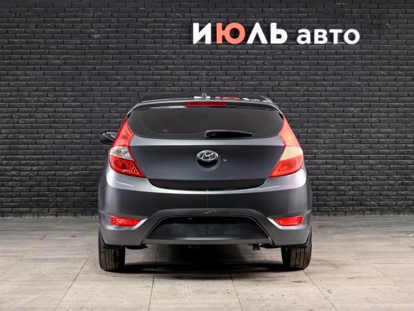 Hyundai Solaris I с пробегом 2011 года, цена 690 000 рублей, 240552 км, хэтчбек, Автокод Объявления
