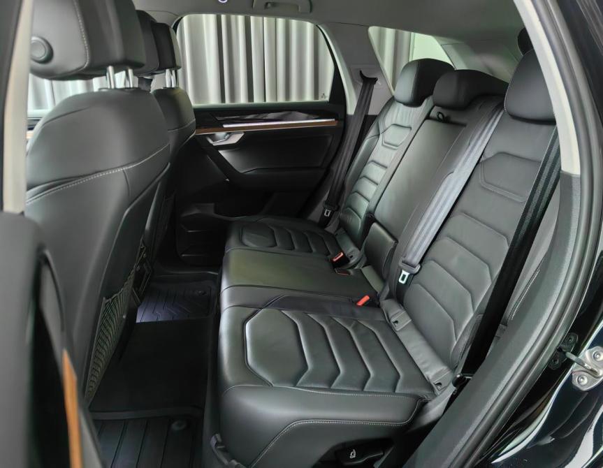 Volkswagen Touareg III Москва  - изображение 11
