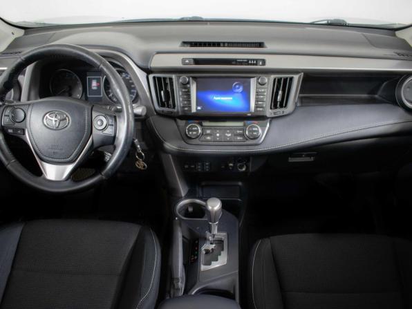 Toyota RAV4 IV (XA40) Рестайлинг с пробегом 2017 года, цена 2 205 000 рублей, 156786 км, внедорожник, Автокод Объявления