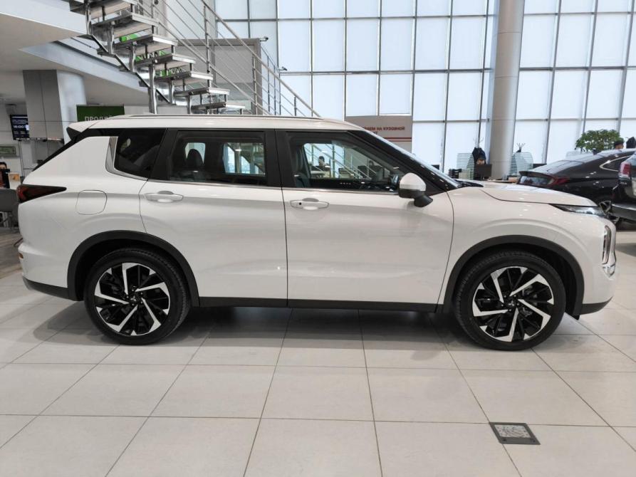 Mitsubishi Outlander IV Казань  - изображение 5