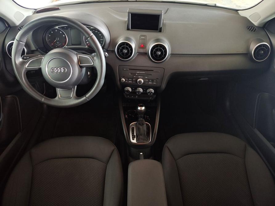 Audi A1 I (8X) Москва  - изображение 9