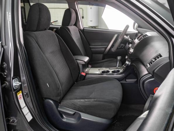 Toyota Highlander II (XU40) Рестайлинг с пробегом 2012 года, цена 2 139 000 рублей, 282094 км, внедорожник, Автокод Объявления