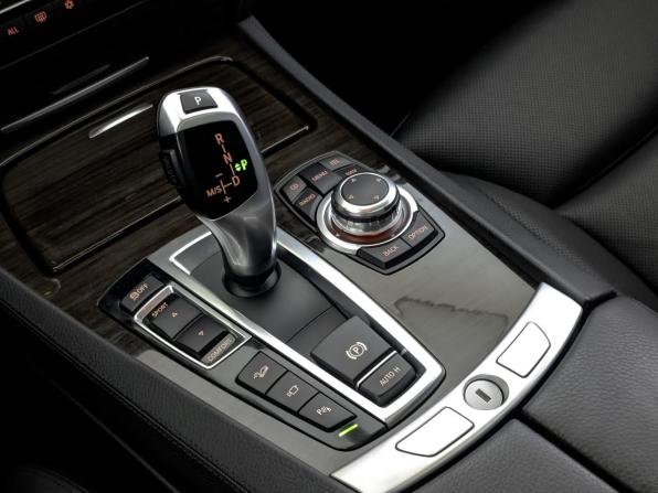 BMW 7 серии V (F01/F02/F04) с пробегом 2011 года, цена 2 990 000 рублей, 51860 км, седан, Автокод Объявления
