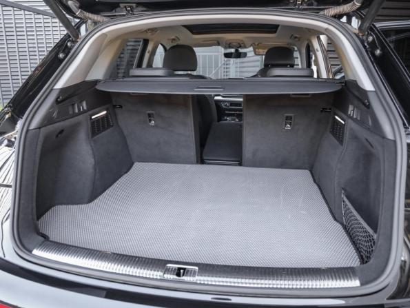 Audi Q5 II (FY) с пробегом 2019 года, цена 3 523 250 рублей, 62794 км, внедорожник, Автокод Объявления