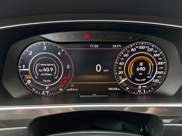 Volkswagen Tiguan II с пробегом 2018 года, цена 2 680 000 рублей, 98336 км, внедорожник, Автокод Объявления