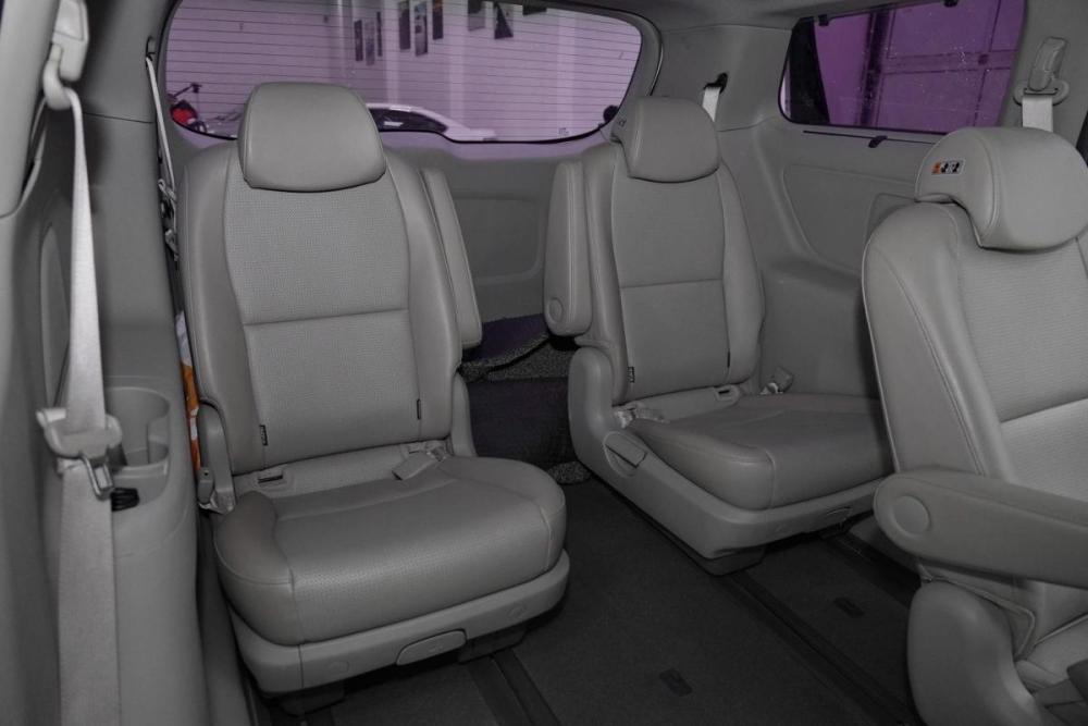 Kia Carnival III Москва  - изображение 16