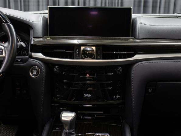 Lexus LX III Рестайлинг 2 с пробегом 2021 года, цена 17 100 000 рублей, 20183 км, внедорожник, Автокод Объявления