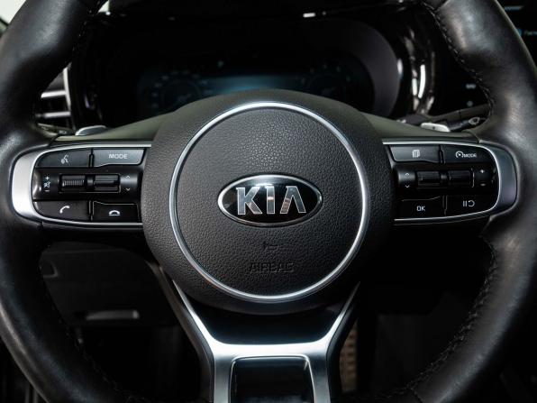 Kia K5 III с пробегом 2021 года, цена 3 000 000 рублей, 83100 км, седан, Автокод Объявления