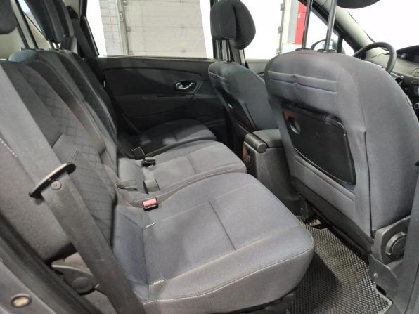 Renault Scenic III с пробегом 2010 года, цена 610 000 рублей, 162375 км, минивэн, Автокод Объявления