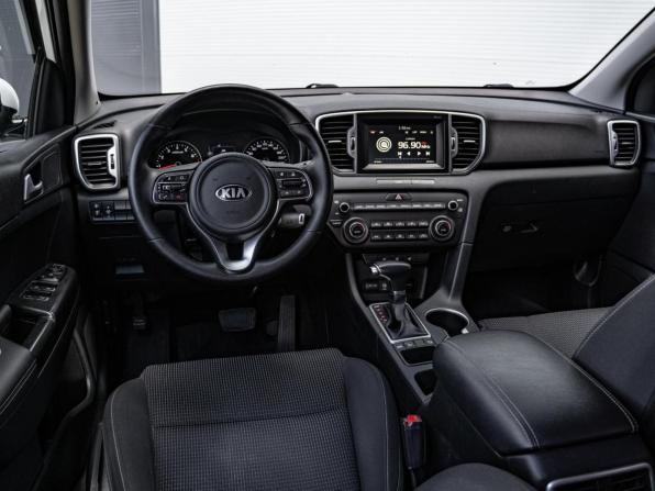 Kia Sportage IV с пробегом 2018 года, цена 2 100 000 рублей, 87316 км, внедорожник, Автокод Объявления