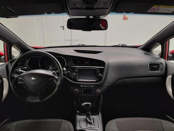 Kia Ceed II с пробегом 2015 года, цена 1 092 000 рублей, 163310 км, хэтчбек, Автокод Объявления