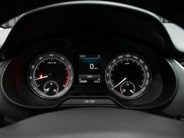 Skoda Octavia III (A7) Рестайлинг с пробегом 2018 года, цена 2 198 000 рублей, 108608 км, лифтбек, Автокод Объявления