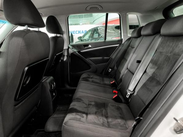 Volkswagen Tiguan I Рестайлинг с пробегом 2012 года, цена 1 050 000 рублей, 213896 км, внедорожник, Автокод Объявления