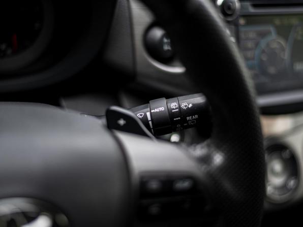Toyota RAV4 III (XA30) Рестайлинг с пробегом 2012 года, цена 1 199 000 рублей, 212632 км, внедорожник, Автокод Объявления