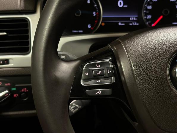 Volkswagen Touareg II с пробегом 2013 года, цена 2 499 000 рублей, 176000 км, внедорожник, Автокод Объявления