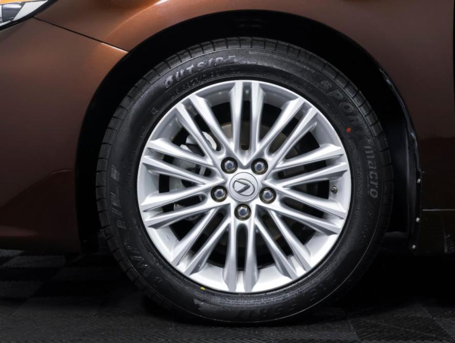 Lexus ES VI Рестайлинг Москва  - изображение 20