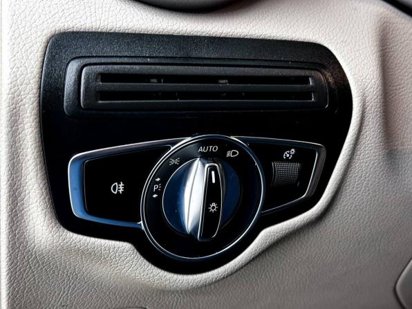 Mercedes-Benz GLC I (X253) Рестайлинг с пробегом 2019 года, цена 3 800 000 рублей, 85007 км, внедорожник, Автокод Объявления