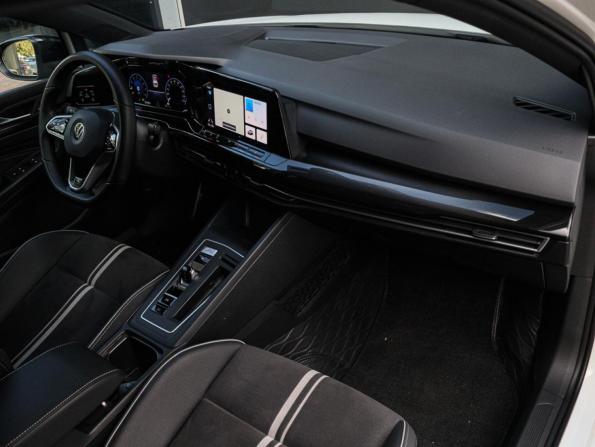 Volkswagen Golf VIII с пробегом 2022 года, цена 2 779 000 рублей, 33269 км, хэтчбек, Автокод Объявления