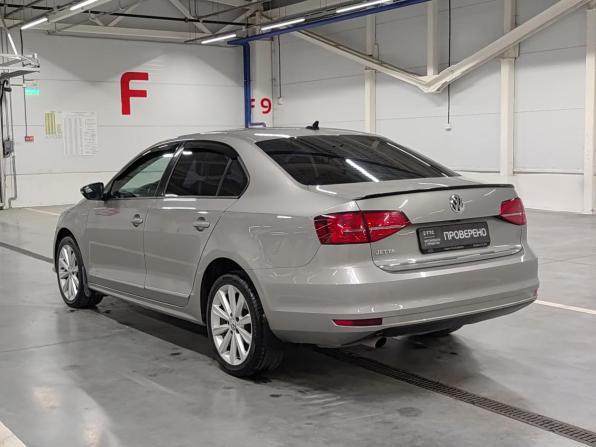 Volkswagen Jetta VI Рестайлинг с пробегом 2017 года, цена 1 215 000 рублей, 206618 км, седан, Автокод Объявления