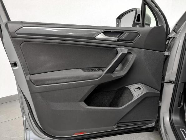 Volkswagen Tiguan II с пробегом 2020 года, цена 3 050 000 рублей, 76255 км, внедорожник, Автокод Объявления
