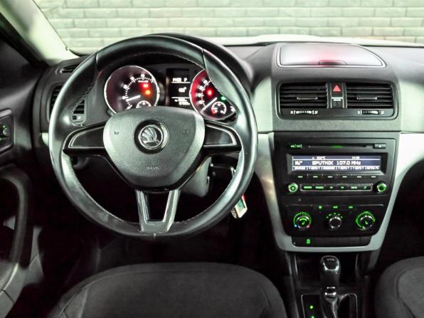 Skoda Yeti I Рестайлинг с пробегом 2014 года, цена 1 050 000 рублей, 167055 км, внедорожник, Автокод Объявления