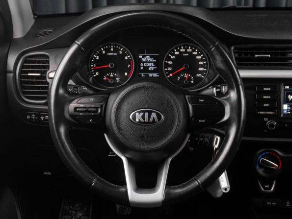 Kia Rio IV с пробегом 2018 года, цена 1 299 000 рублей, 98730 км, седан, Автокод Объявления